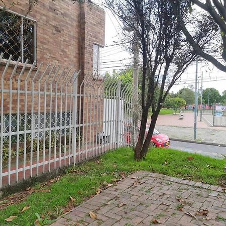 Apartamento Edificio Los Delfines ボゴタ エクステリア 写真