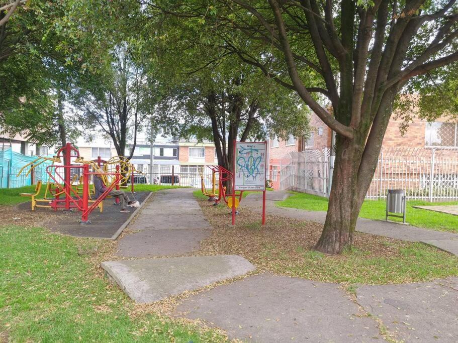 Apartamento Edificio Los Delfines ボゴタ エクステリア 写真