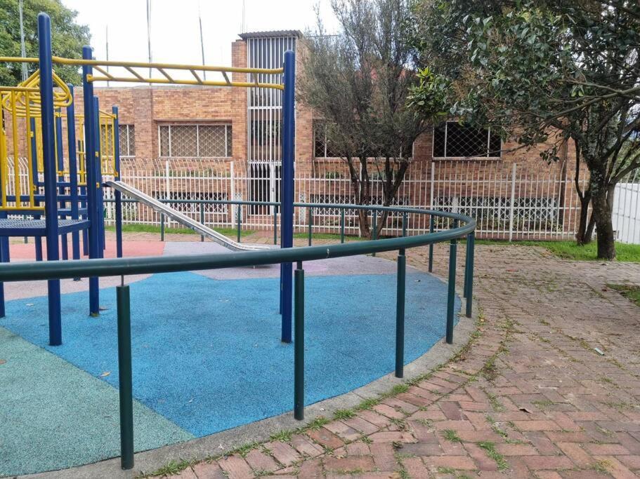 Apartamento Edificio Los Delfines ボゴタ エクステリア 写真
